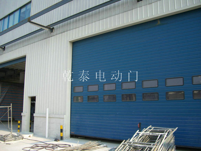 上滑式(8米*5米)