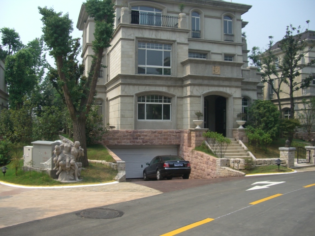 车库门